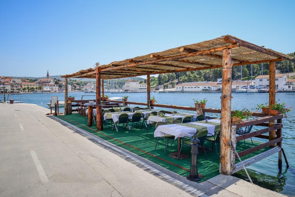 Hotel Sidro Milna  Exterior photo